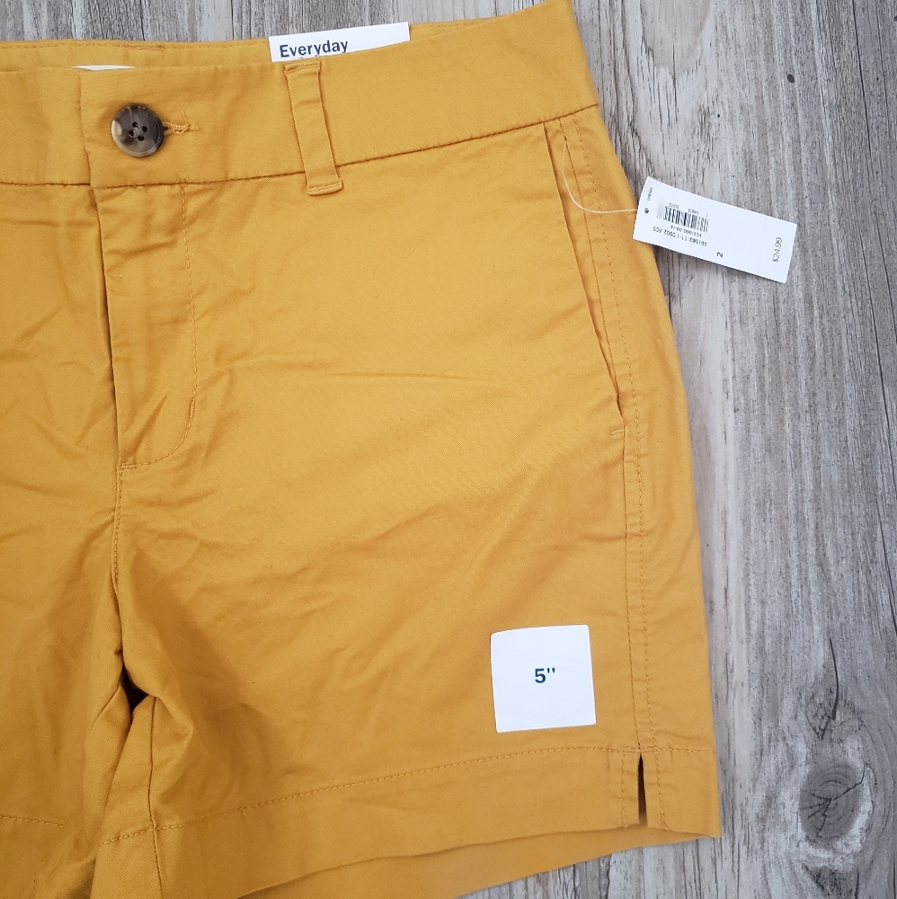 NWT Old Navy "Everyday" Shorts